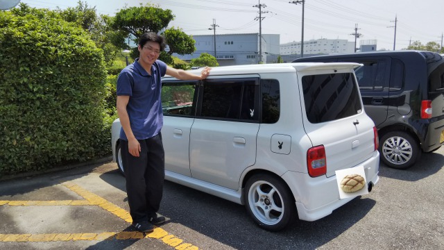 s_Nakajima san with car